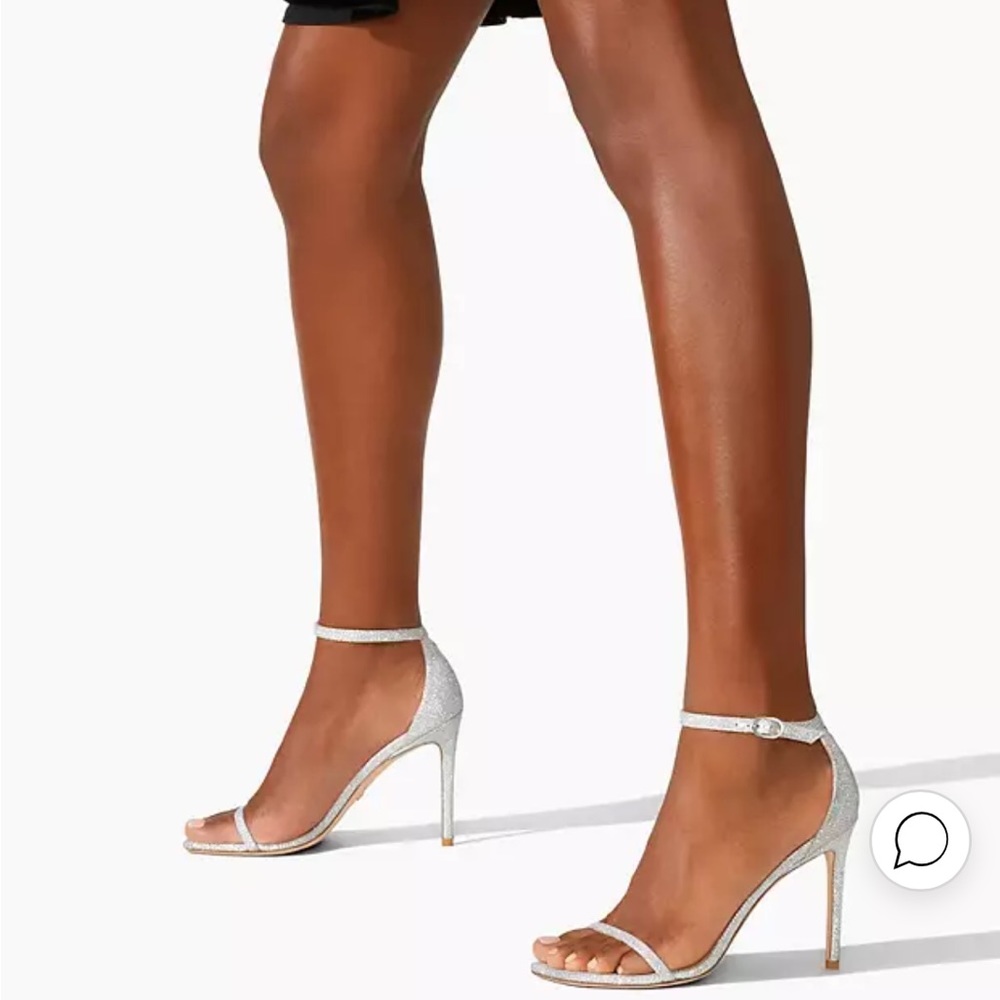 NWT. STUART WEITZMAN. NUDISTCURVE (NWT
100 STRAP SANDAL.
